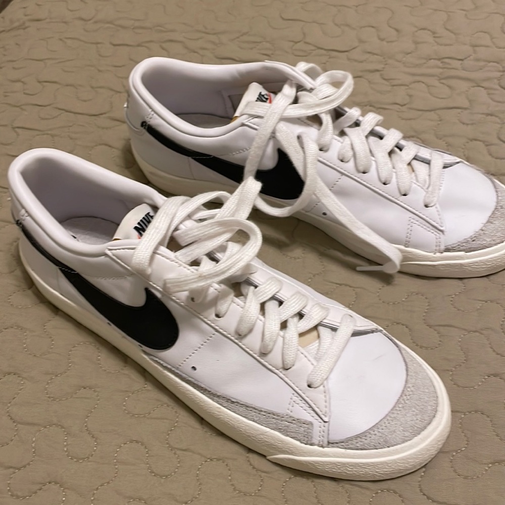 Nike basketball/tennis